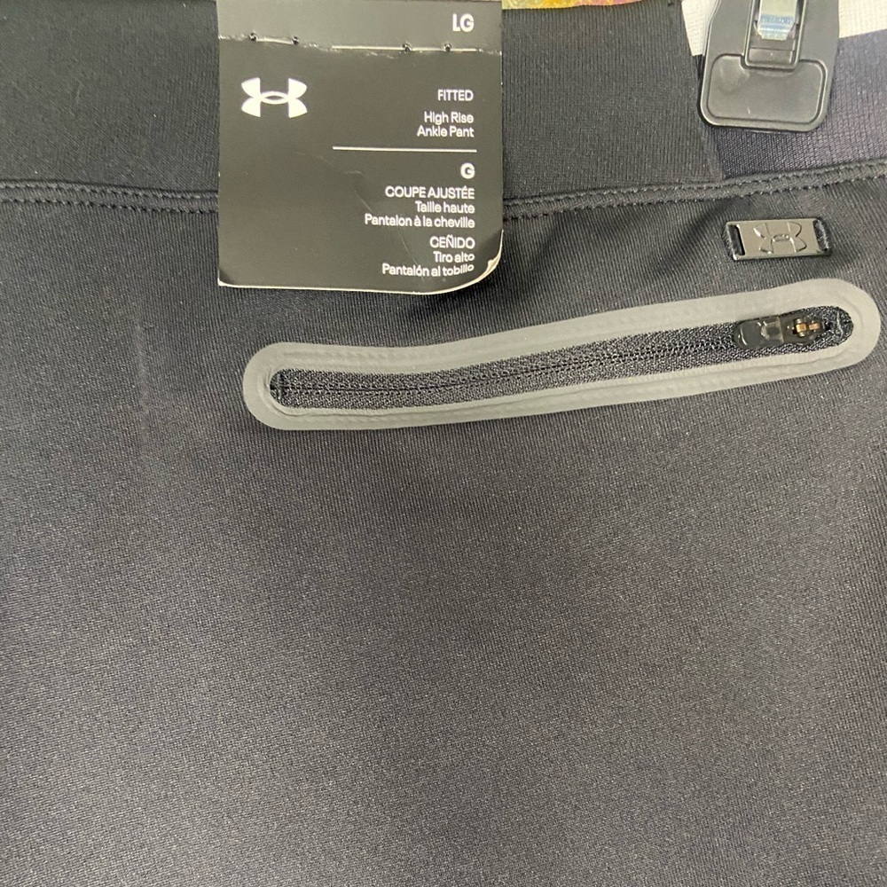 NEW W/Tags Women’s UNDER ARMOUR Fitted Hi-Rise Ankle Pants Lg Black - Picture 4 of 10